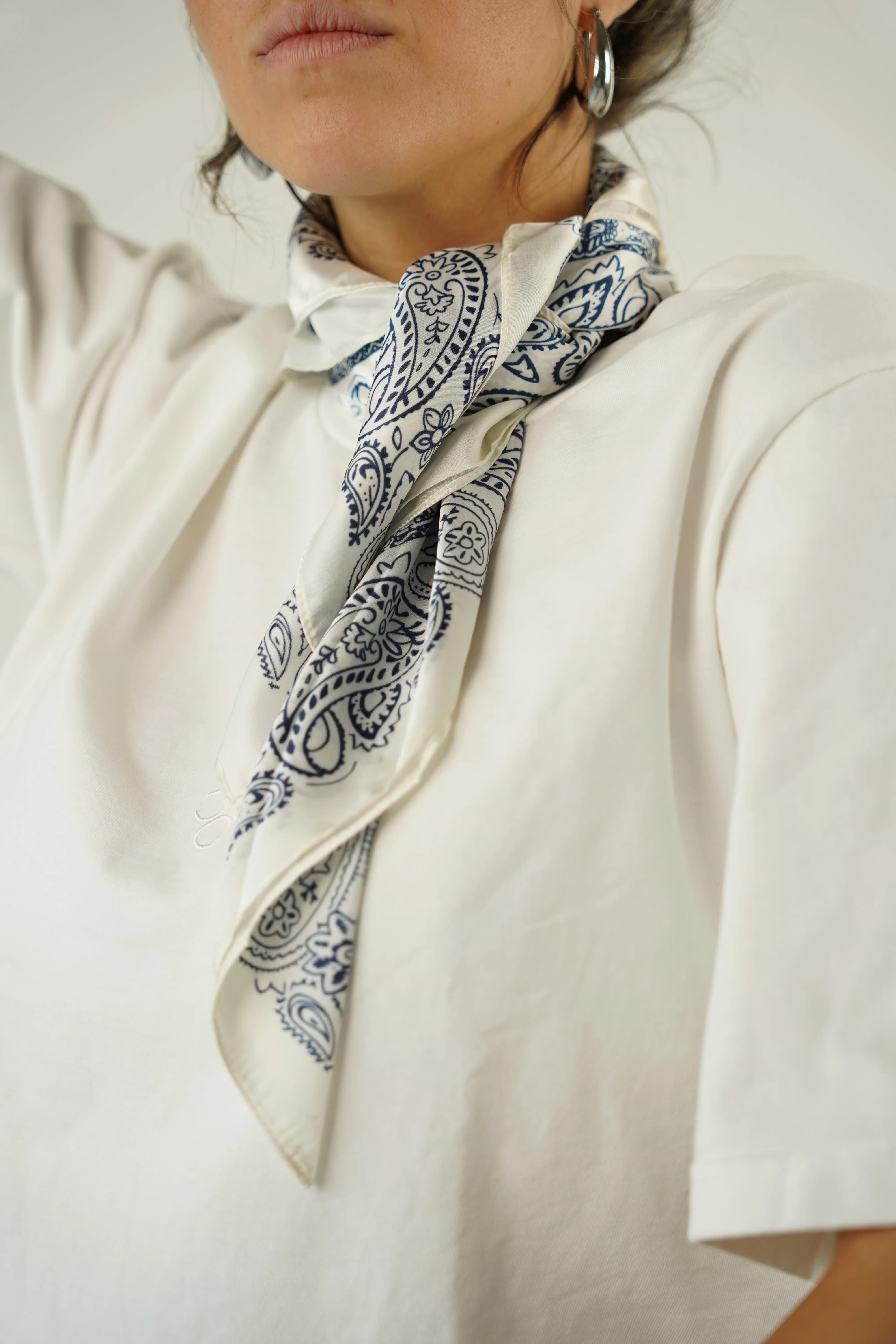 DANA kerchief