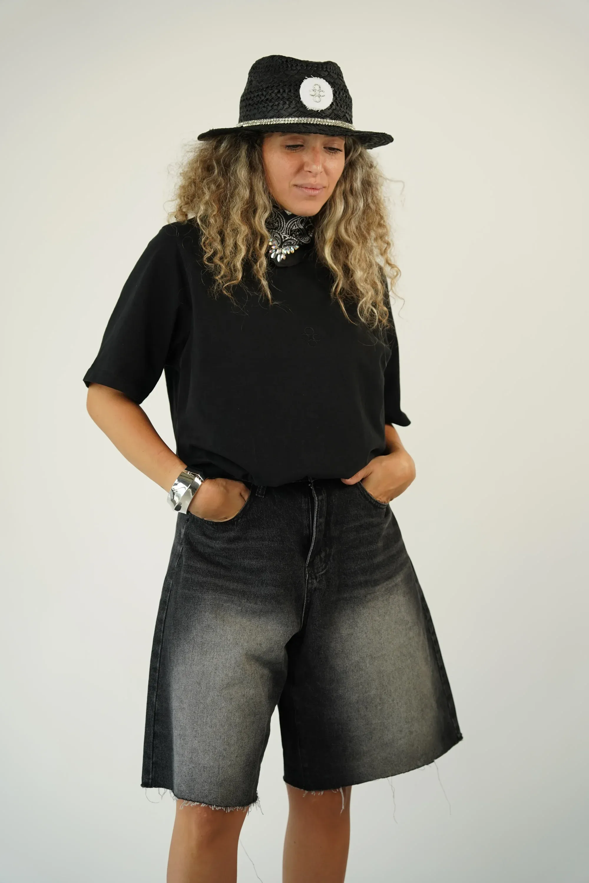 NETA shirt | black