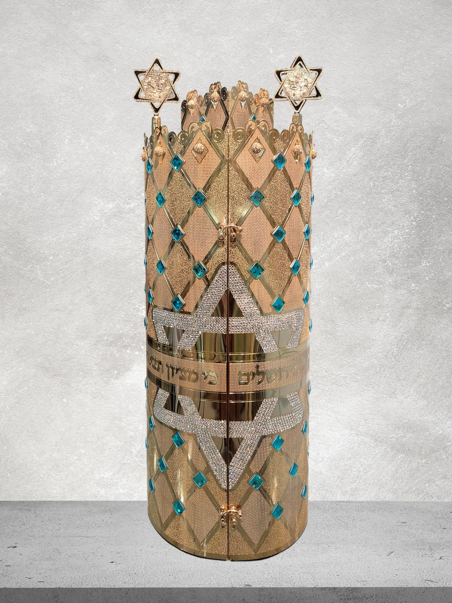 תיק לספר תורה פרימיום דגם “מגן דוד” משובץ