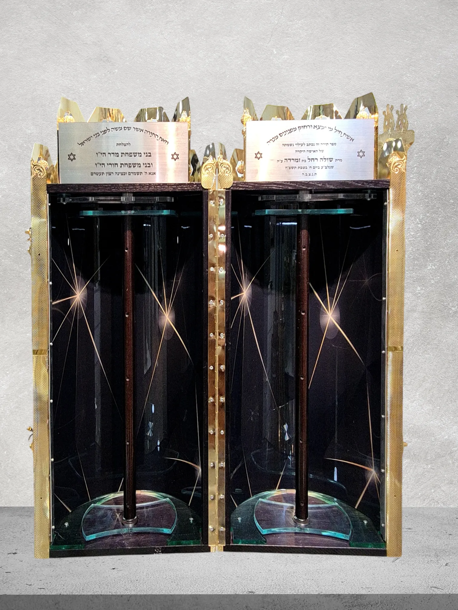 תיק לספר תורה פרימיום דגם “מגן דוד” טקסטורה שחורה בעיצוב אישי