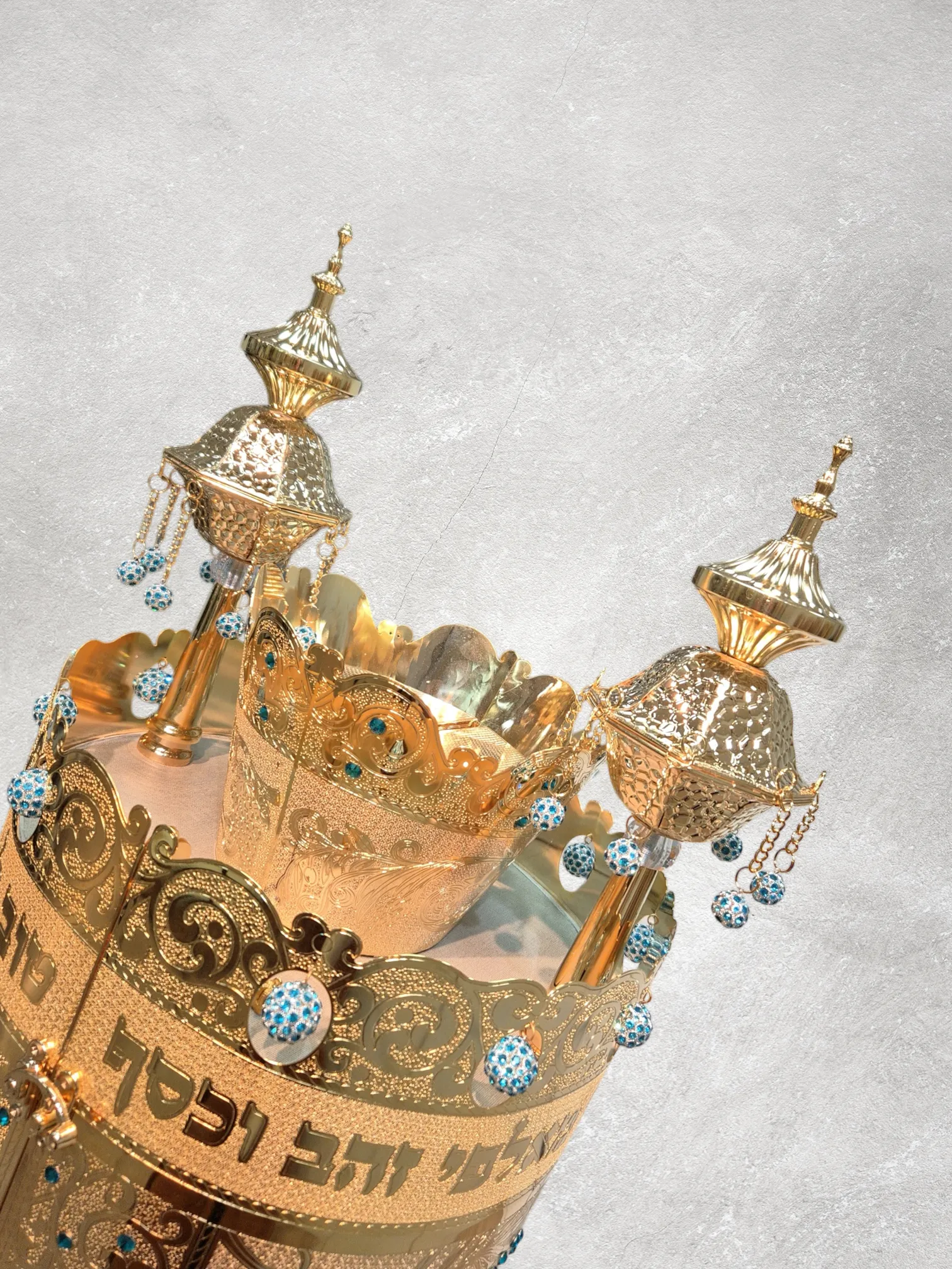 תיק לספר תורה פרימיום דגם “שבעת המינים” בעיצוב אומנותי