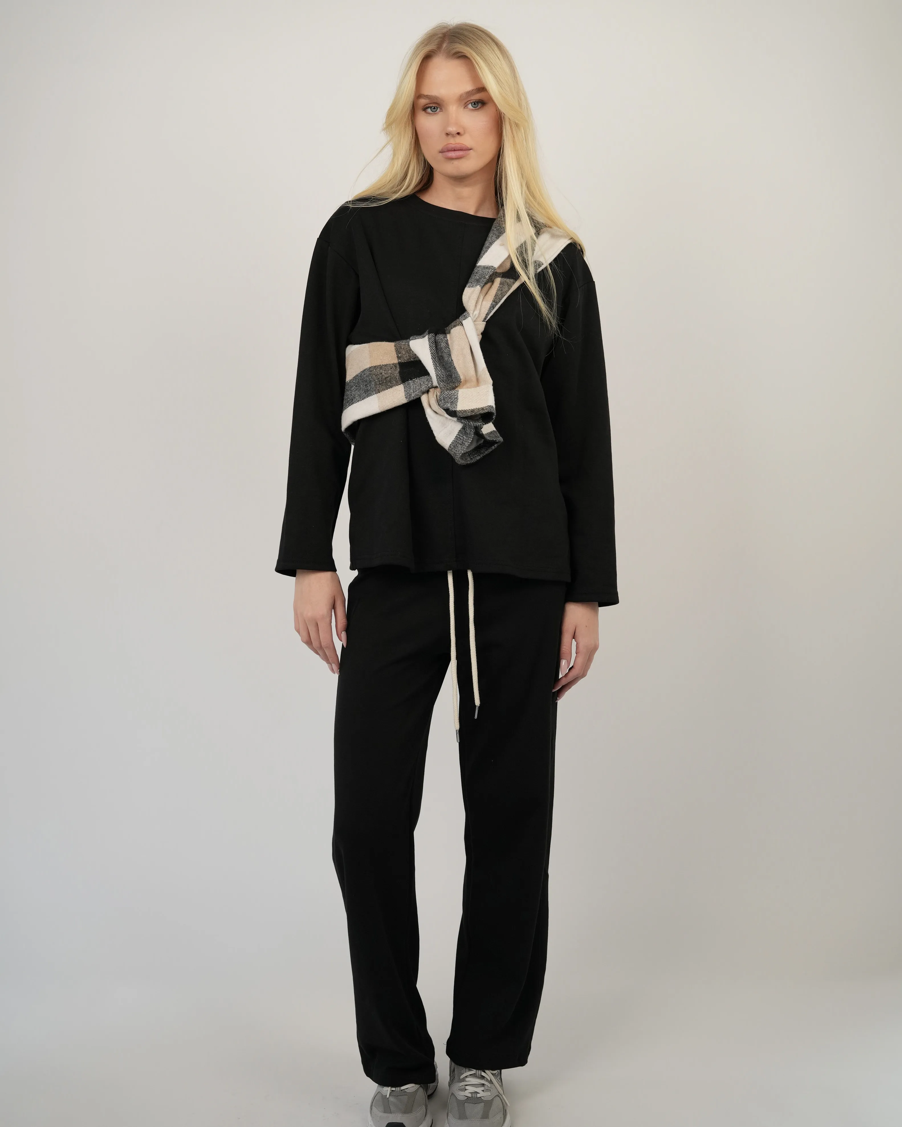 חליפת נוחות אינטרלוק